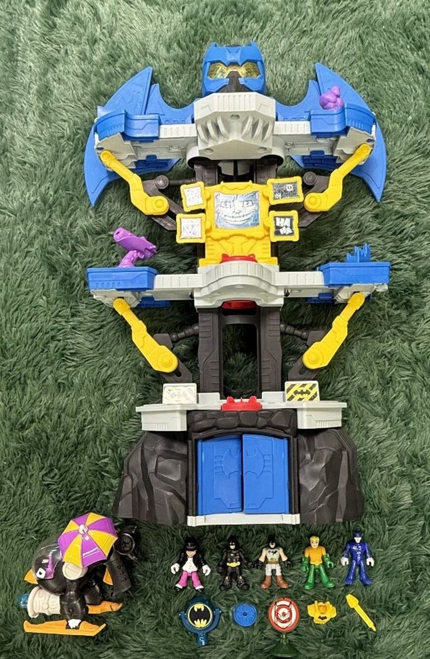 Fisher-Price Imaginext DC Super Friends Batbot Xtreme Batcave Playset & Figures